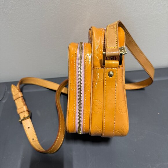 Louis Vuitton Yellow Monogram Vernis Wooster Cross Body Bag - Picture 3 of 6